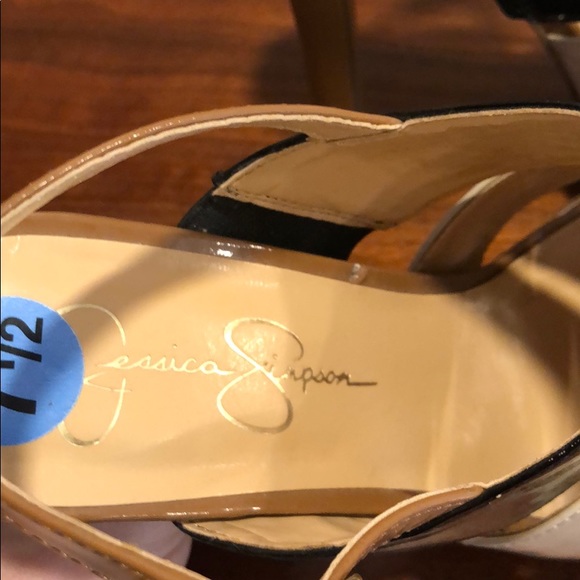 Jessica Simpson Platform Heel - Size 7.5 - Picture 6 of 8